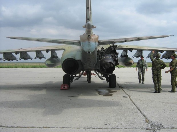 Видео про авиацию. - Страница 2 Su-25