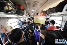Migrant workers back to the city workers
