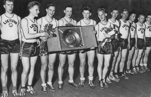 Lithuania 1936 + "Kauno Radiofonas" for HOI4 1.7