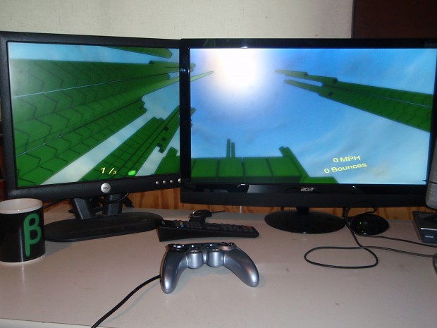 Bob the Blob on dual monitors & game controller