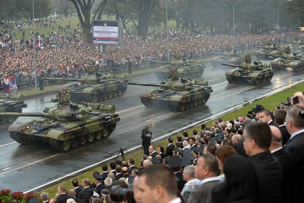 Војна парада у Београду