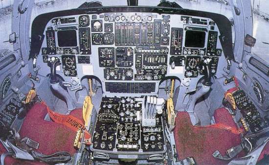 B1-B Lancer Cockpit