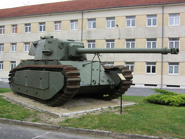 French Heavy Tank ARL 44 1946