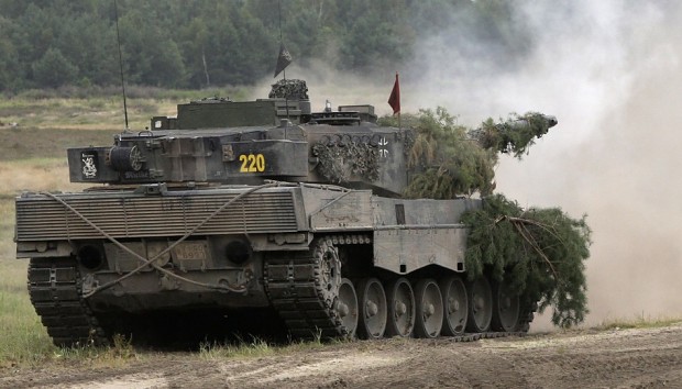 Leopard 2 Gefechts-Übungsplatz 2011