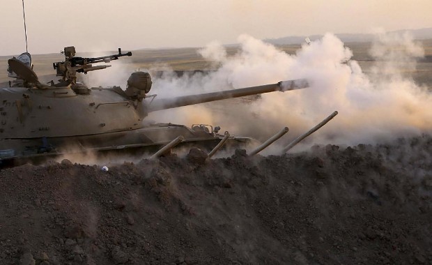Kurdish Peshmerga T-54/55 firing...