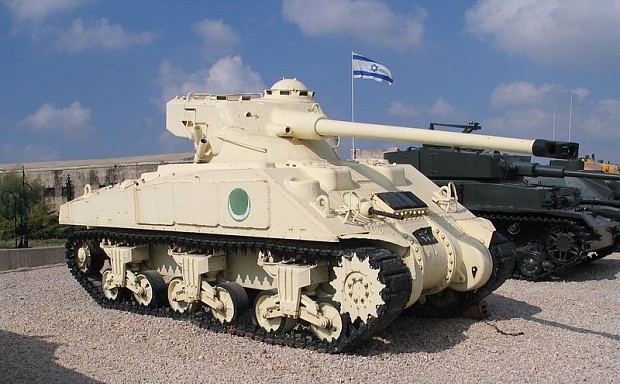 When M4 Sherman meet AMX 13