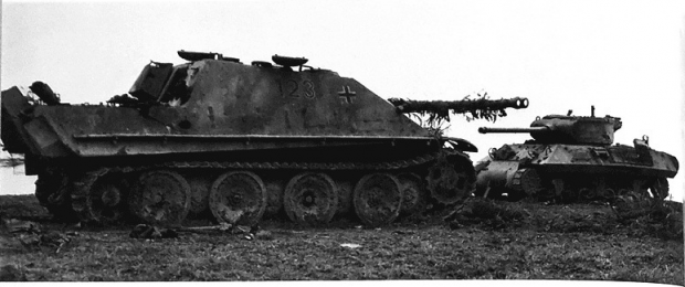 Knocked out Jagdpanther alongside knocked out M36
