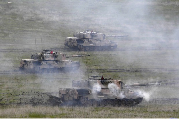 Leopard 1 Battalion doing some gun trials