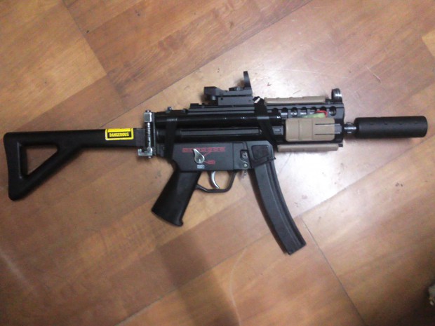 My MP5K-PDW + S-SYSTEM : )