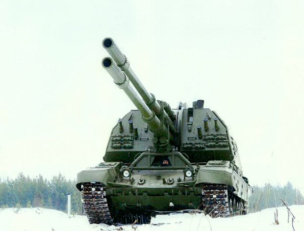 Twin 152mm Russian Artillery