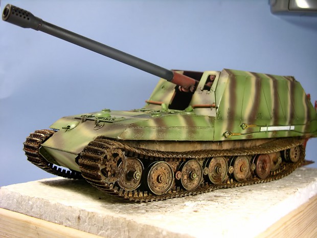 Heavy Geschützwagen "Grille" on Tiger II chassis