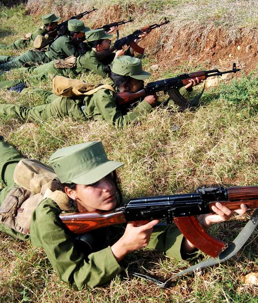 Cuban female soldiers