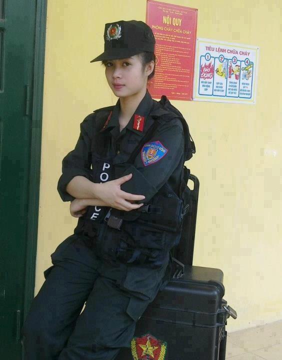 Vietnames army girls