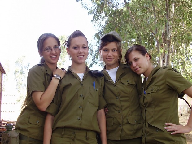 Israeli Female Soldiers