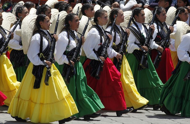 Mexican Female Soldiers on Indepedance Day Parade