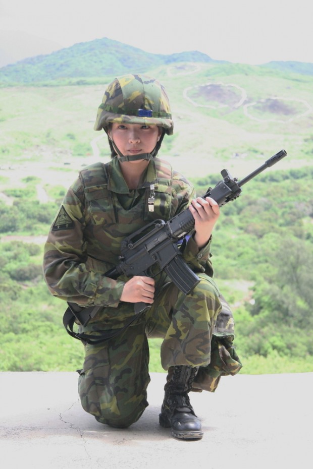 Taiwanese Female Soldier