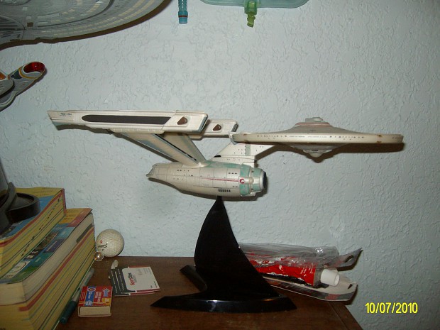 Awesome Starship Enterprise (1701 Refit) Model