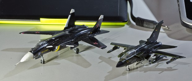 Tornado ECR 1/144 & Su-47 Berkut 1/144