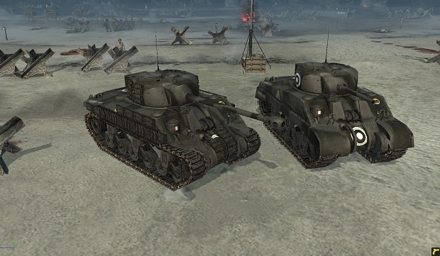 Sherman Firefly - reinforced armor with treads