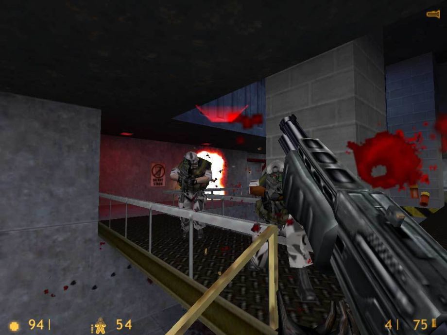 Half-Life's big 25th anniversary update includes four new multiplayer maps  and much more