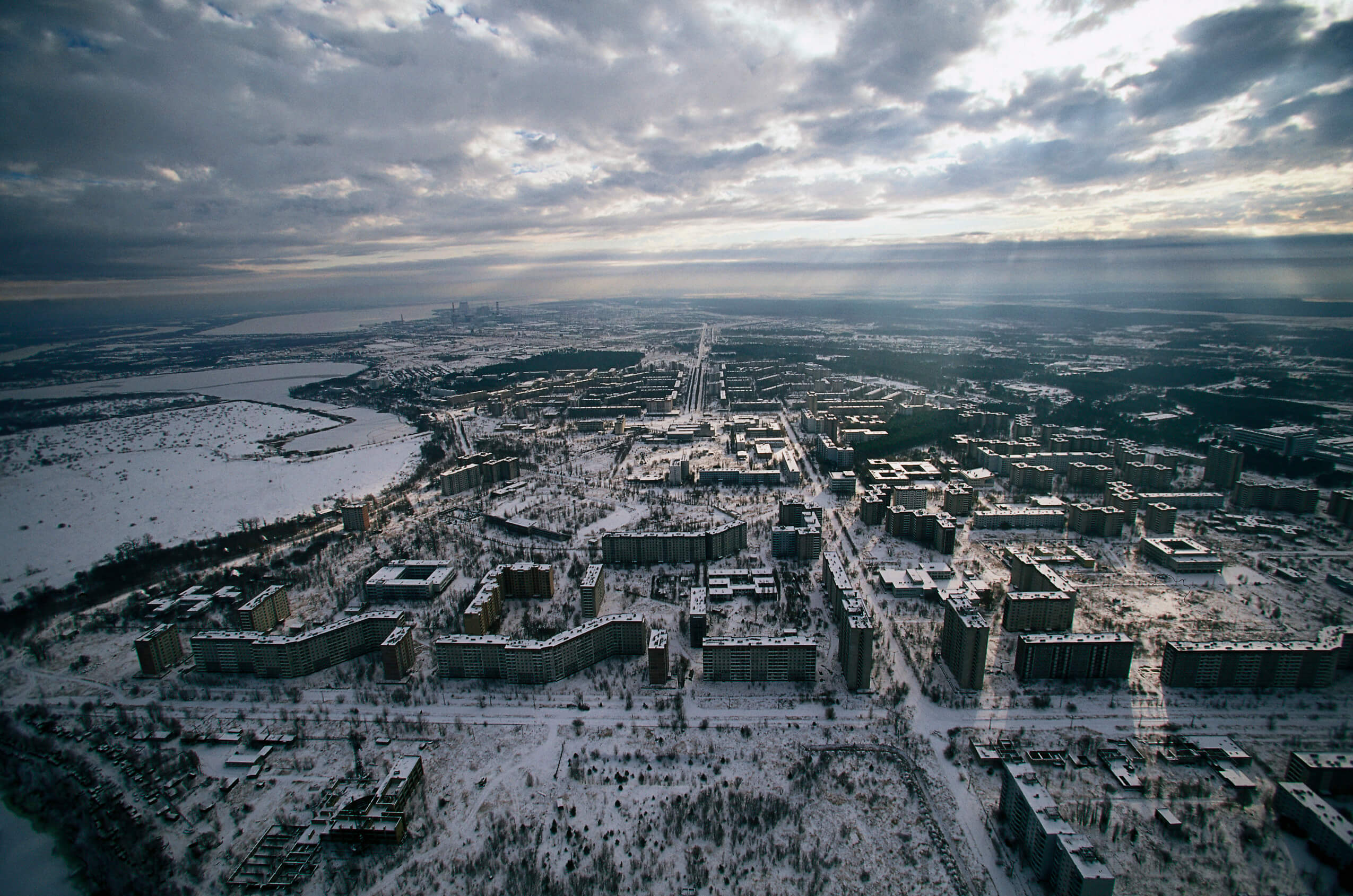 Остров припять. Заброшенный город Чернобыль Припять. Припять 1886. Панорамы Припяти ЧАЭС. Мёртвый город Припять Украина.