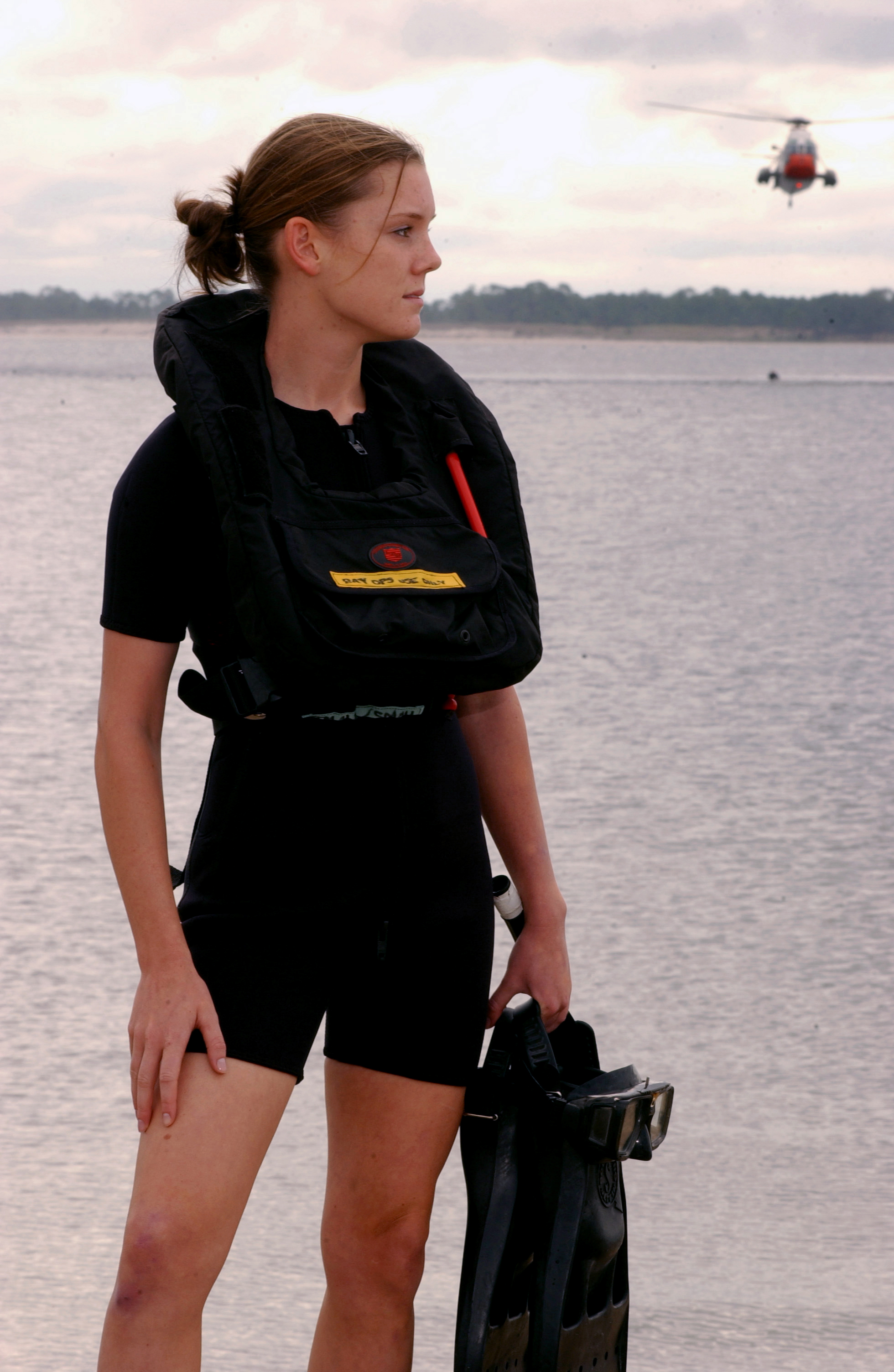 us-female-navy-member-image-females-in-uniform-lovers-group-mod-db