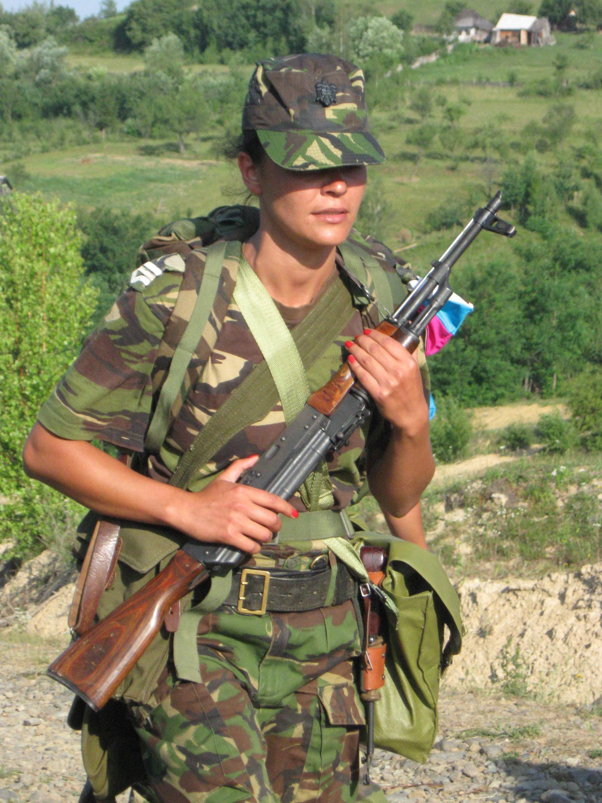 Romanian Female Soldiers Image Females In Uniform