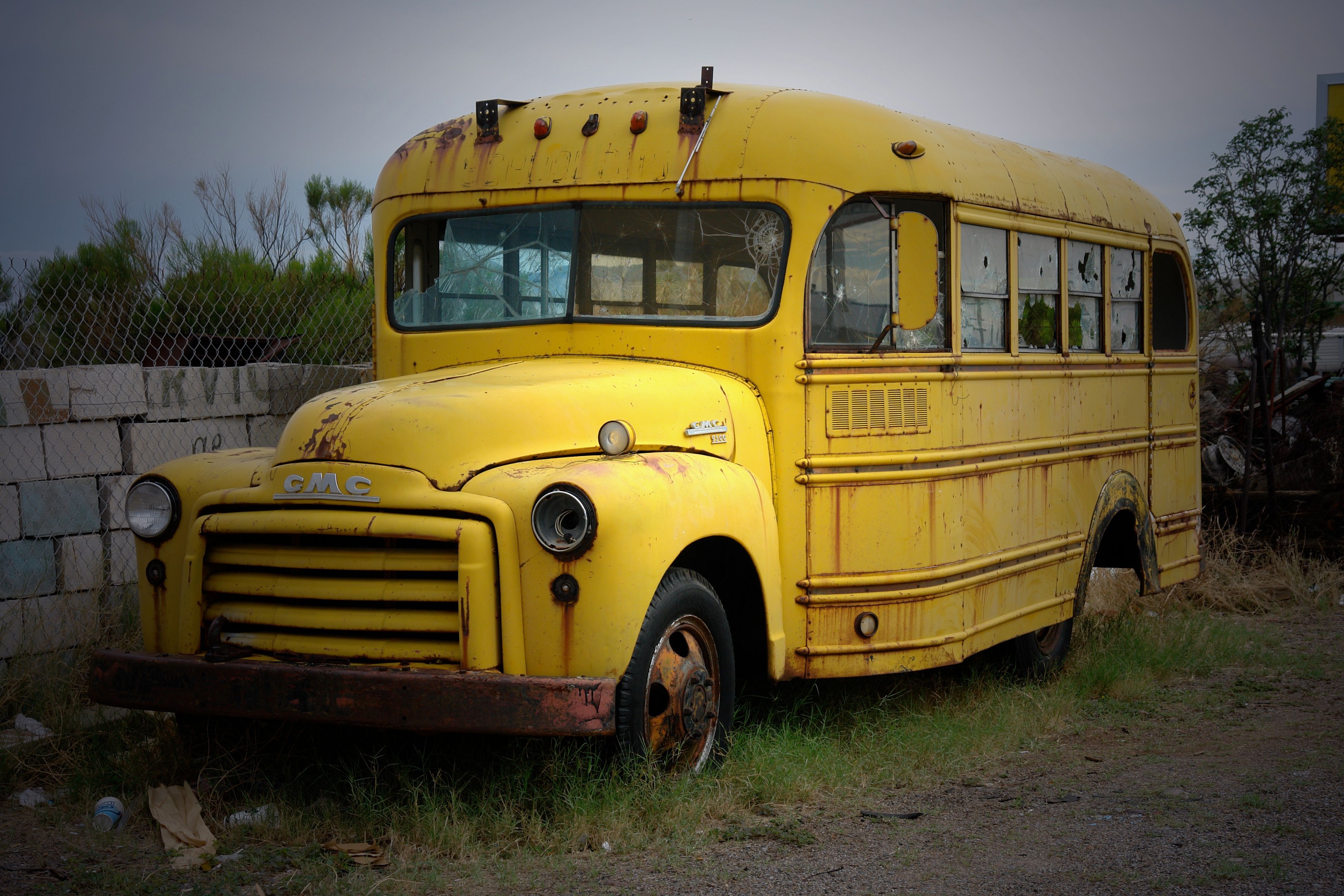 Vintage yellow short but photo by Steven Derks